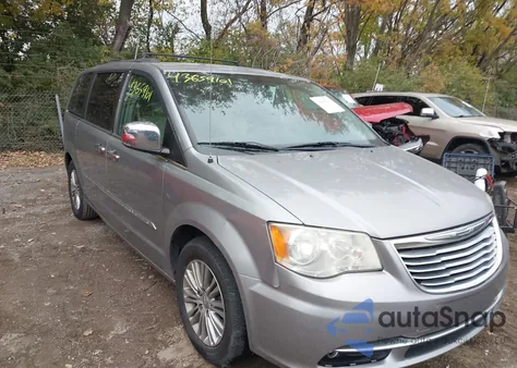 2013 Chrysler Town & Country Touring-L z USA, uszkodzony, nr VIN 2C4RC1CG3DR676919